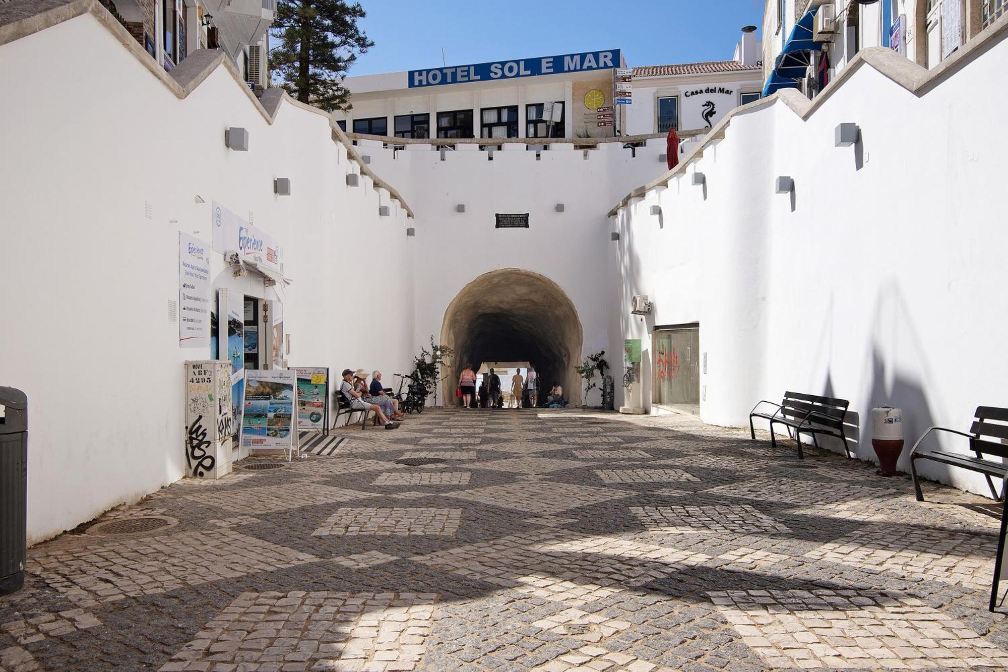 Hanna'S Sunny Apartment Albufeira Ngoại thất bức ảnh